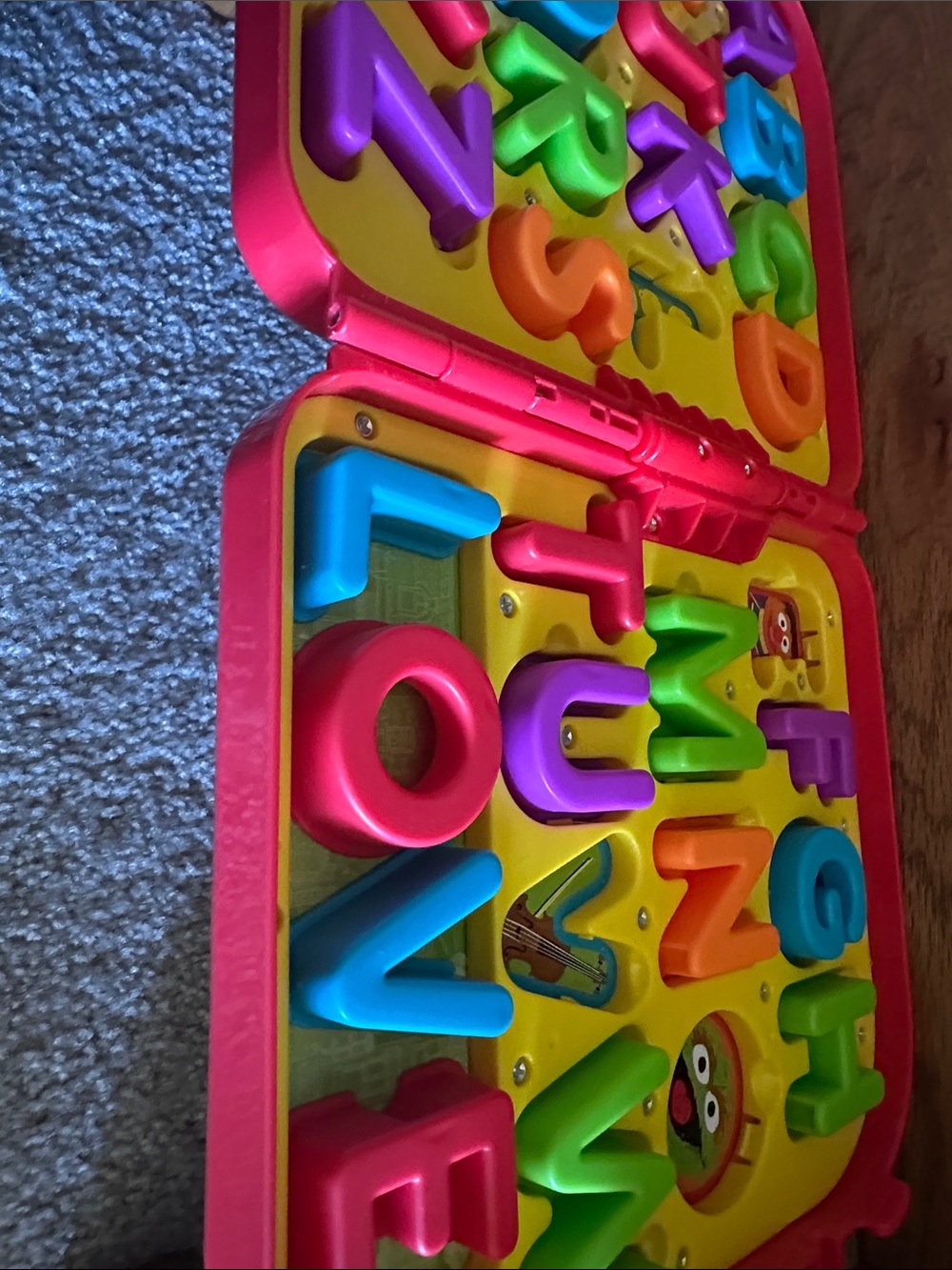 ELMO Alphabet Letter Case - Picture 6 of 6